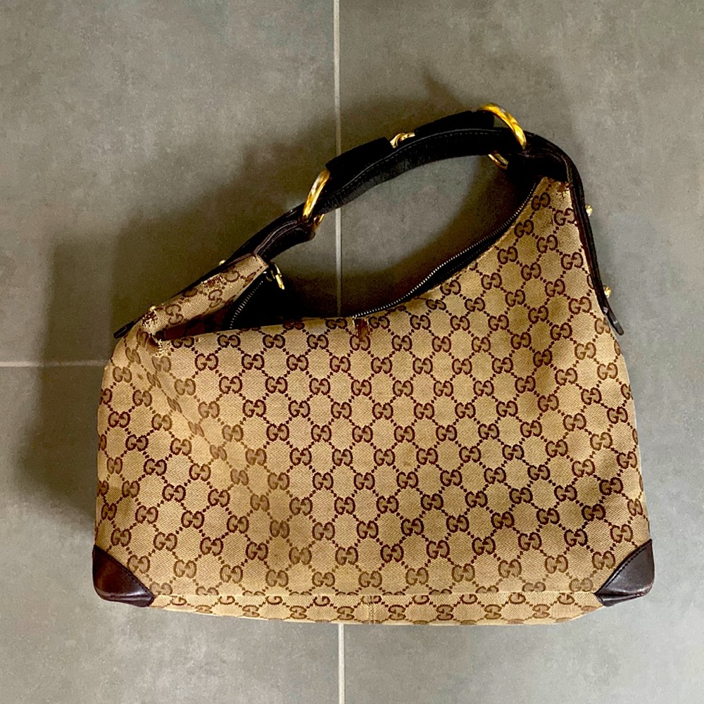 Voyage Gucci horse bit hobo